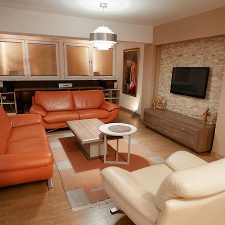 Grand Central Apartment Skopje Ngoại thất bức ảnh