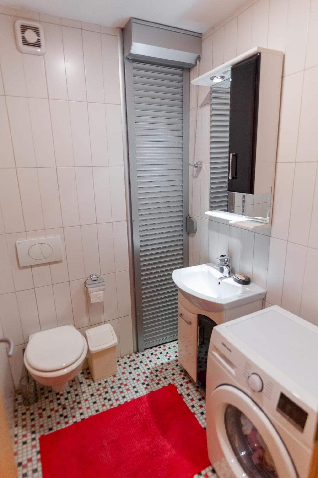 Grand Central Apartment Skopje Ngoại thất bức ảnh