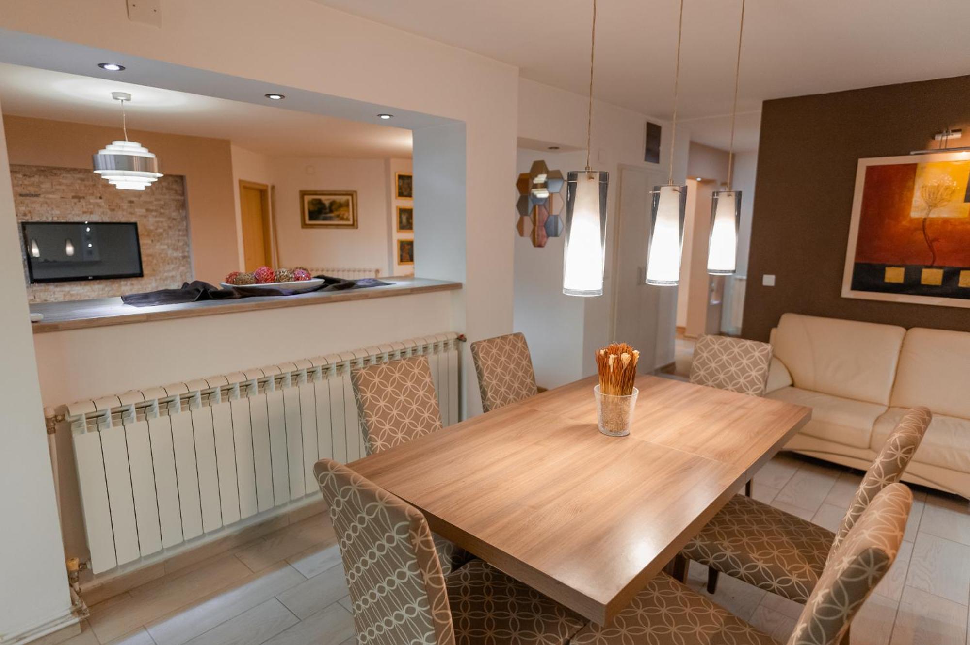 Grand Central Apartment Skopje Ngoại thất bức ảnh