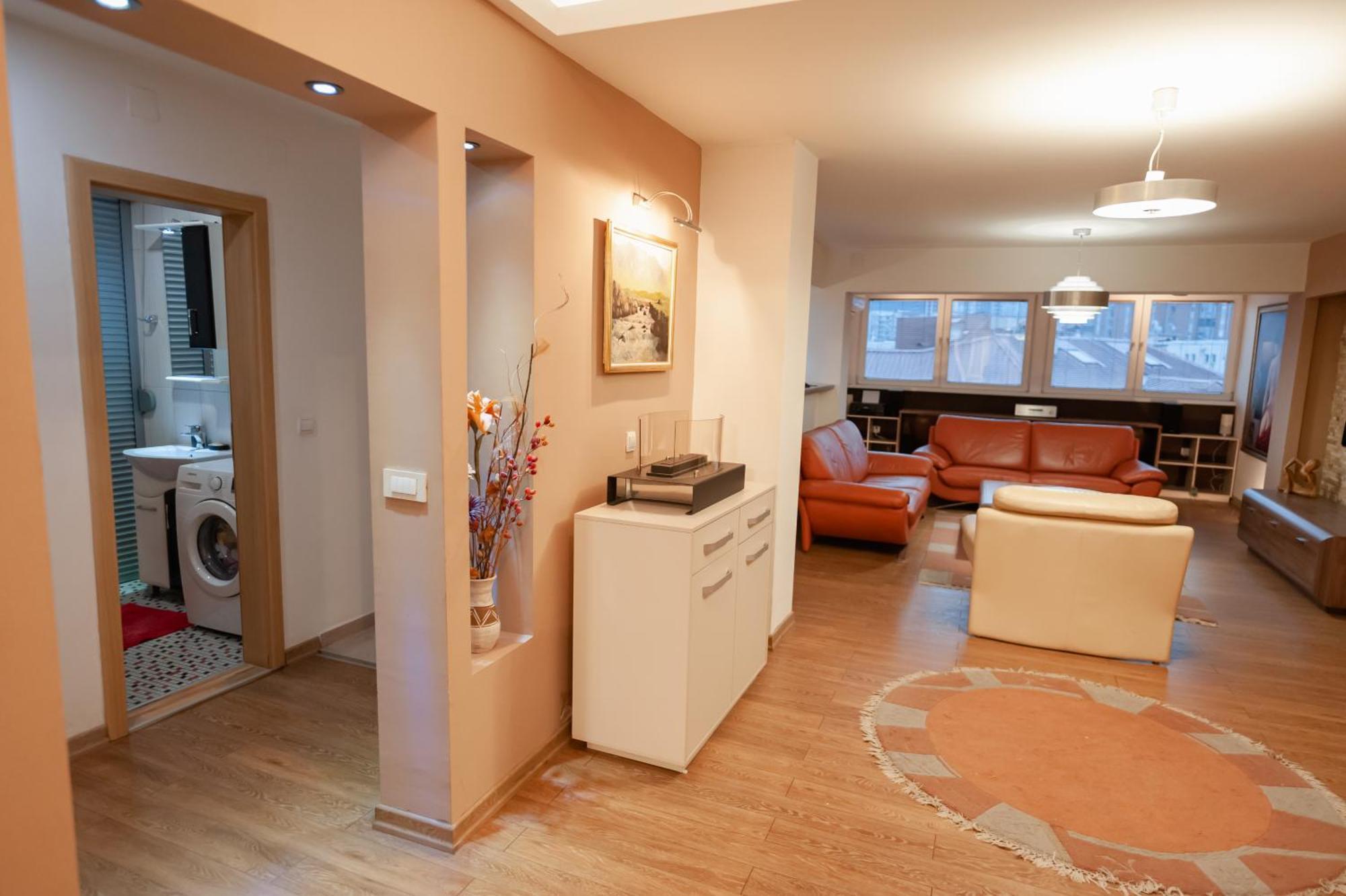 Grand Central Apartment Skopje Ngoại thất bức ảnh